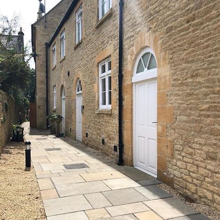 Cotswold Chapel, Sleeps Up To 5 In Kingsize Beds Lägenhet Chipping Norton Exteriör bild